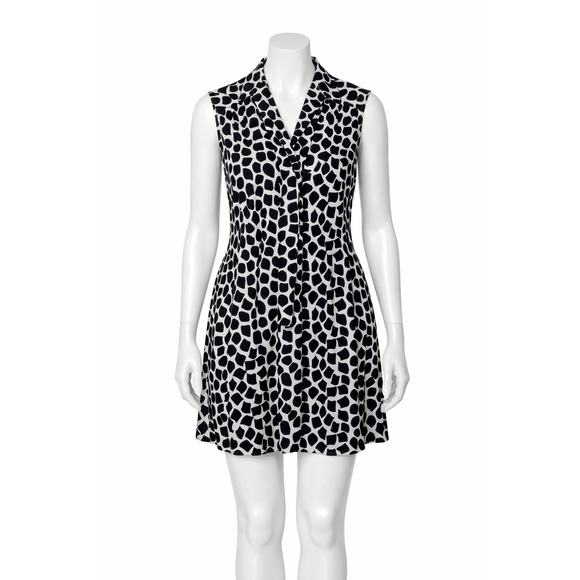 CeCe Dresses & Skirts - CeCe Tie Neck Shift Dress Women 10 Black White Geometric Print Sleeveless